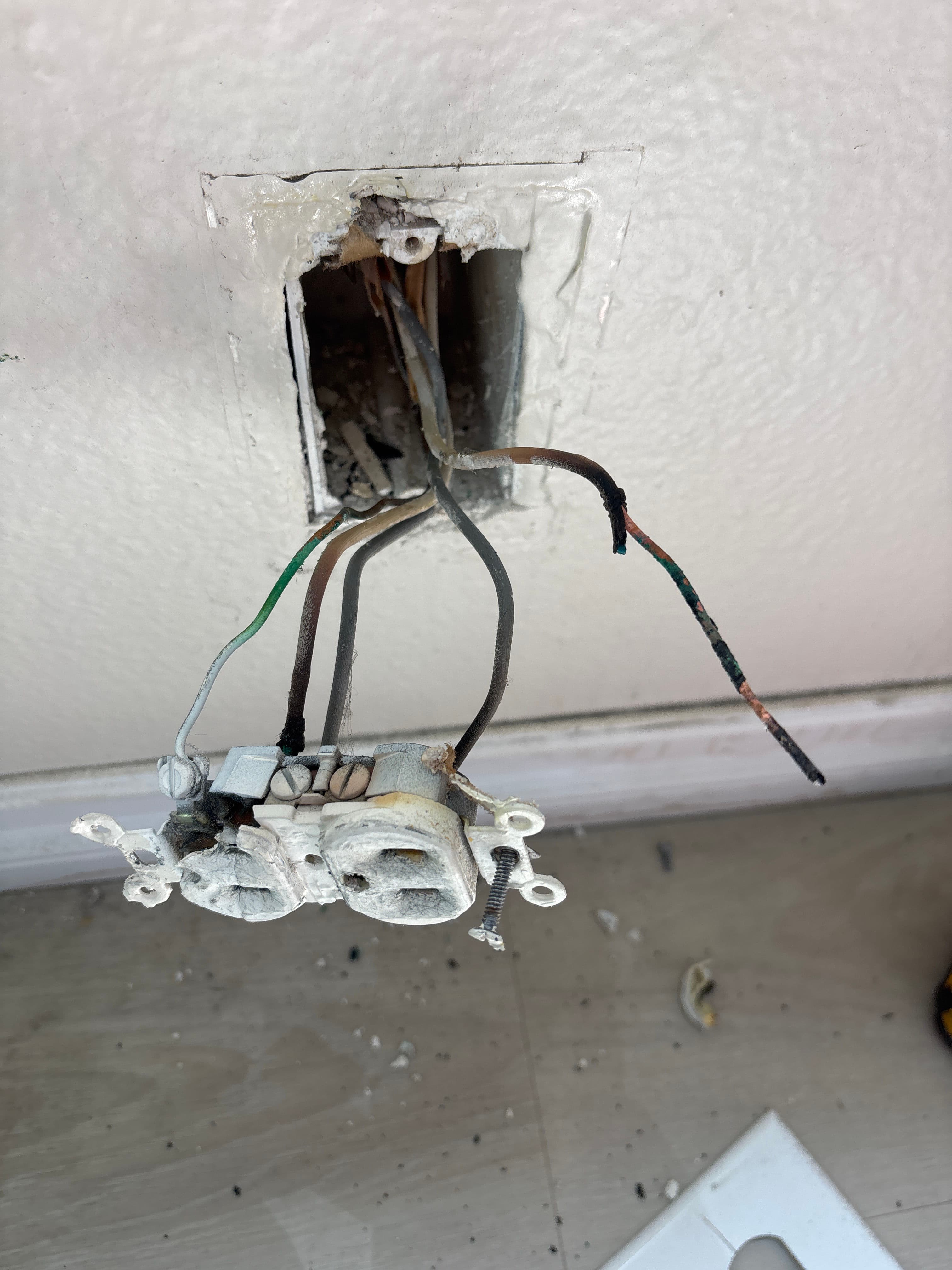 Project Burned Outlet Replaced and Wired the Right Way image
