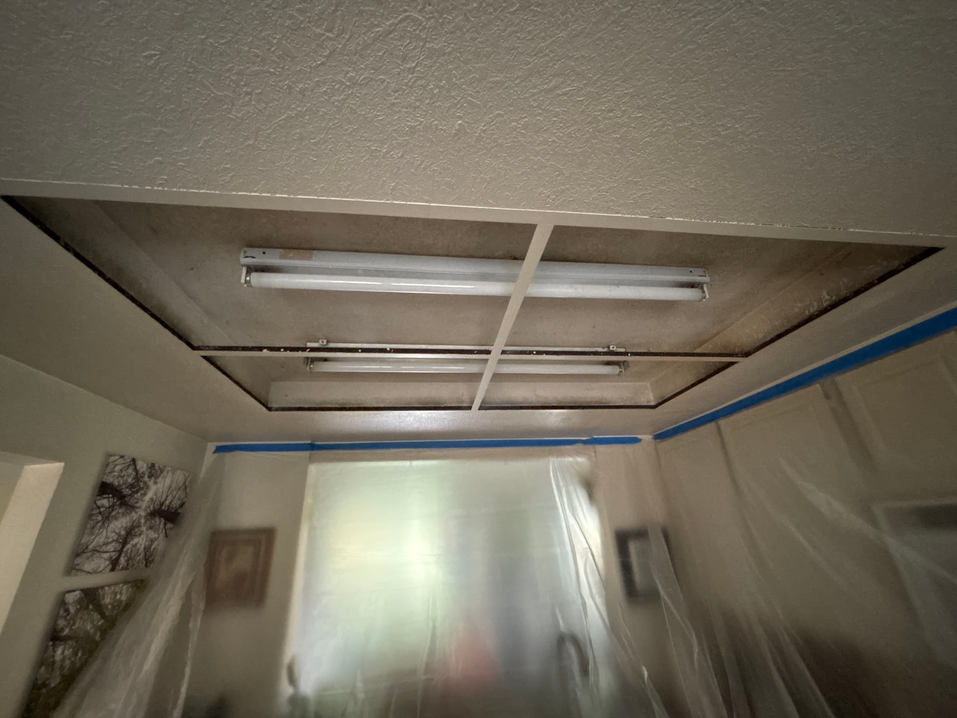 Gallery photos for Fluorescent Light Box Removed and Replaced With LED Recessed Lighting: Image #1