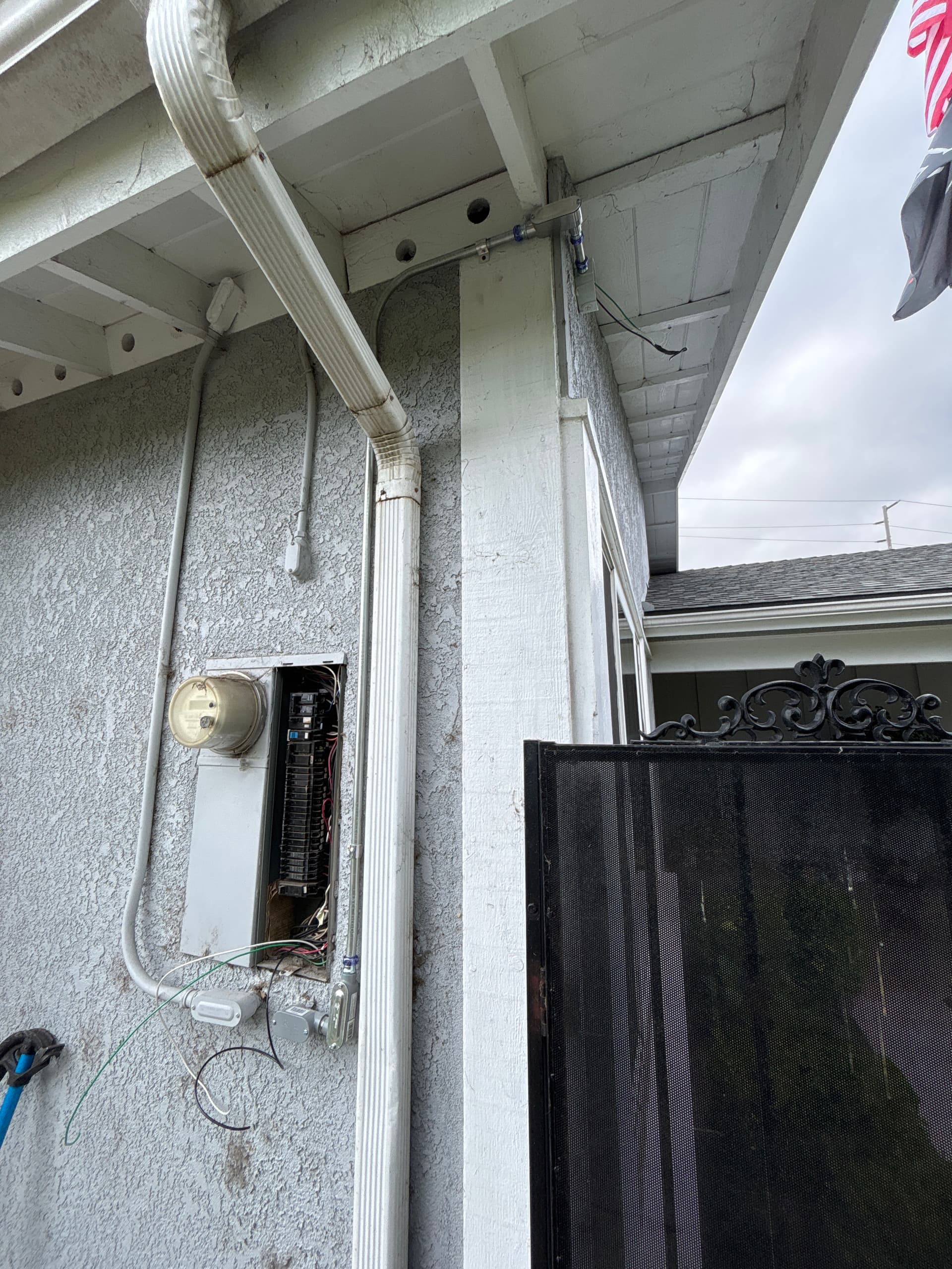 Gallery photos for Ring Floodlight Cam Pro Installed and Ready to Go: Image #2