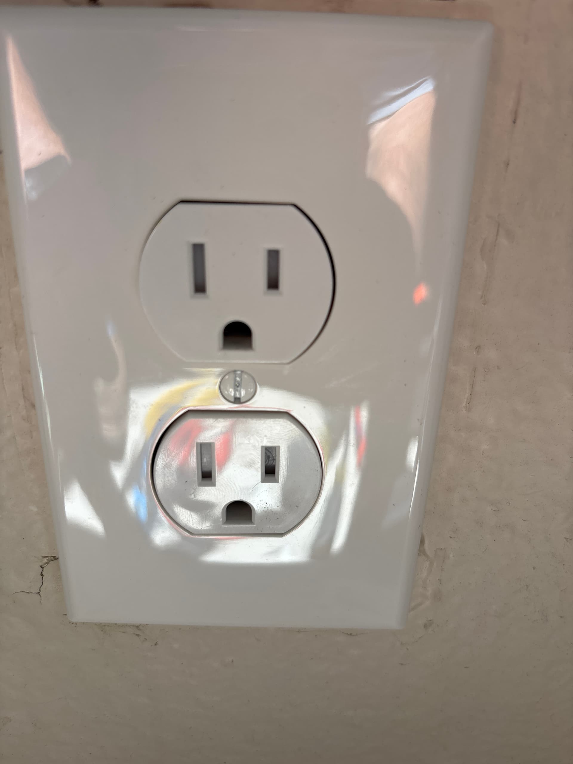 Gallery photos for Burned Outlet Replaced and Wired the Right Way: Image #1